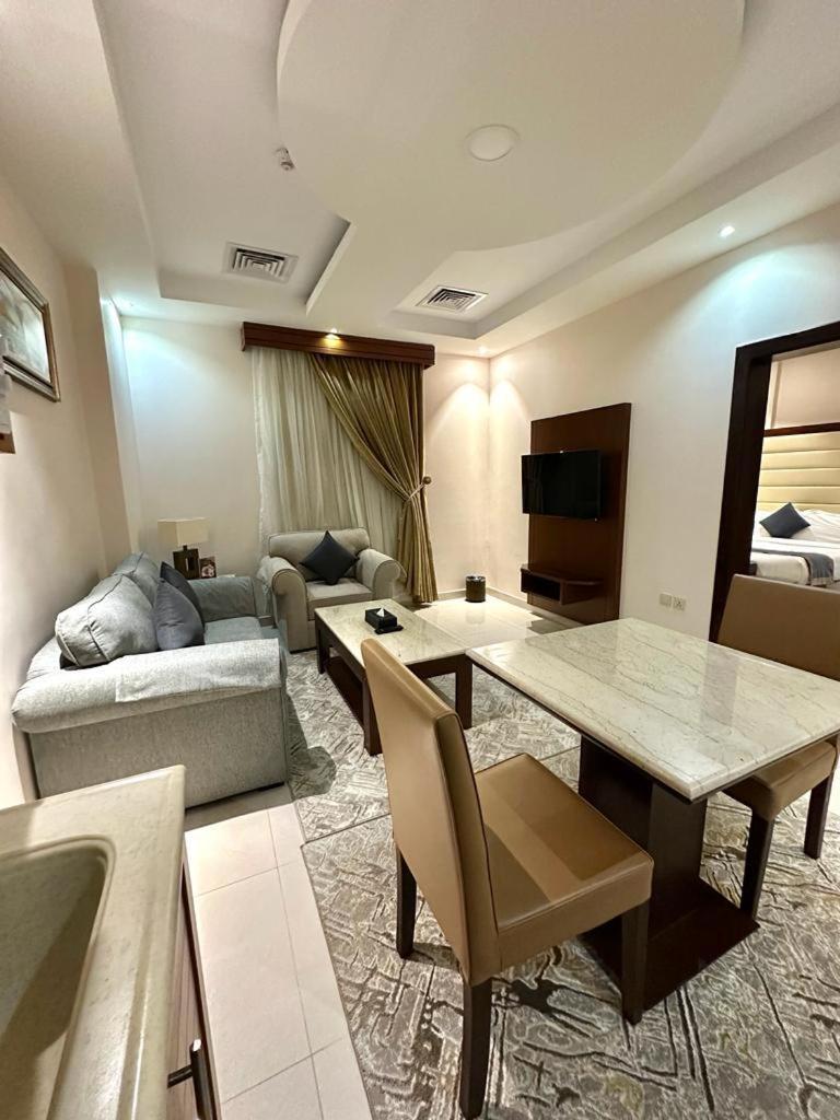 Sas Al Olaya Hotel Suites Khobar Exterior foto
