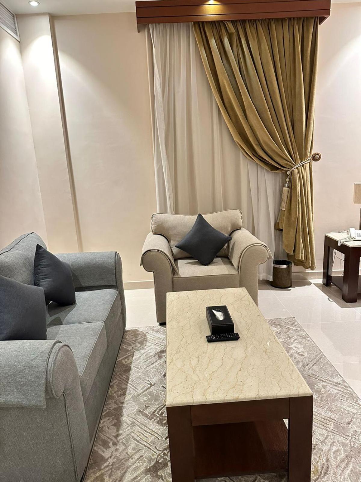 Sas Al Olaya Hotel Suites Khobar Exterior foto